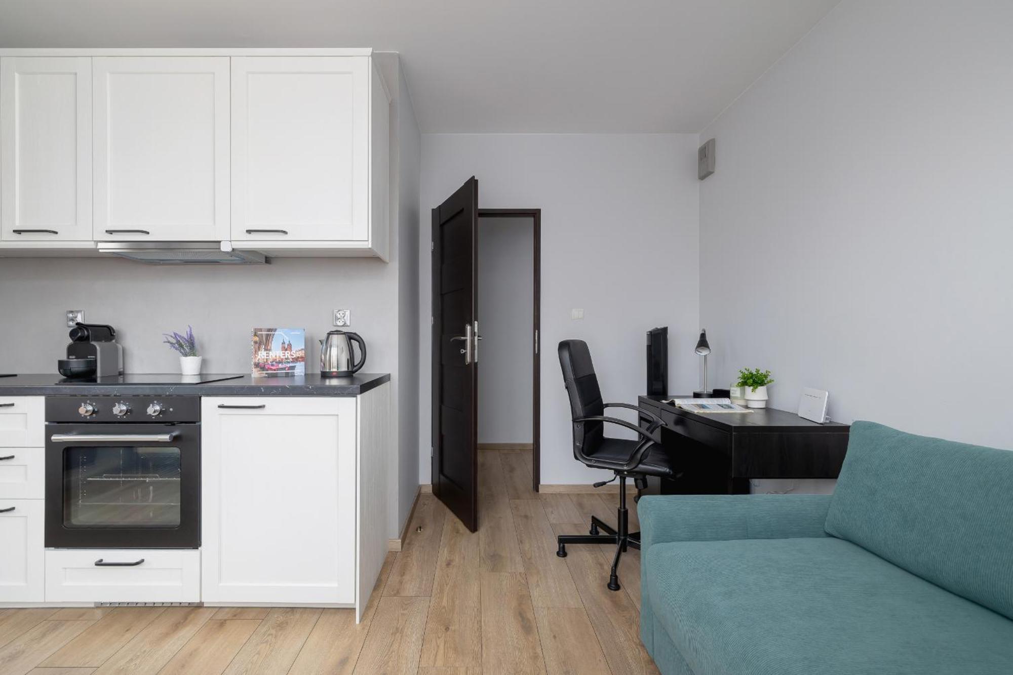 Stylish Apartment With Balcony & Parking Cracow By Noclegi Renters 克拉科夫 外观 照片